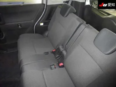 Mitsubishi DELICA D2