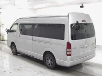 Toyota HIACE лот № 2108 оценка 3.5  с аукциона в Японии 1