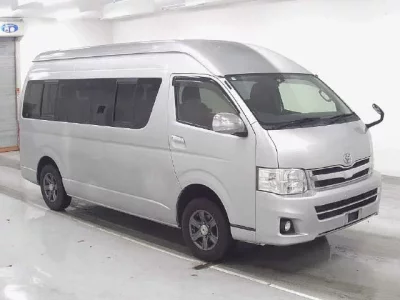 Toyota HIACE  с аукциона в Японии