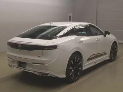 Toyota CROWN CROSSOVER  с аукциона в Японии