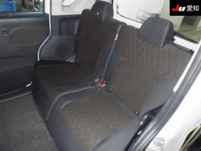 Mitsubishi EK X SPACE