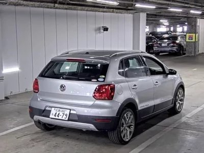 Volkswagen CROSS POLO