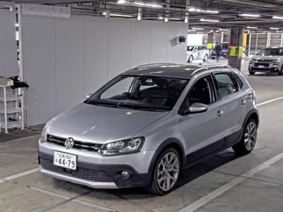 Volkswagen CROSS POLO