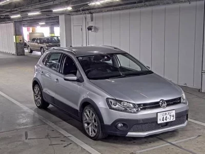 Volkswagen CROSS POLO