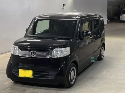 Honda N BOX SLASH
