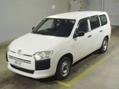 Toyota PROBOX  с аукциона в Японии