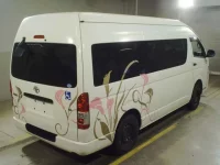 Toyota HIACE лот № 62053 оценка 3  с аукциона в Японии 1