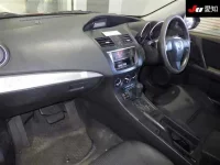 Mazda AXELA лот № 1013 оценка 3.5  с аукциона в Японии 2