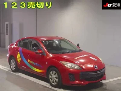 Mazda AXELA  с аукциона в Японии