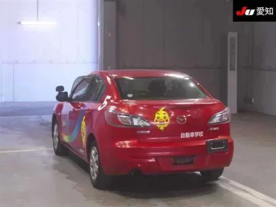 Mazda AXELA  с аукциона в Японии