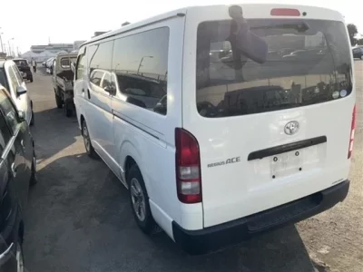 Toyota REGIUS ACE VAN