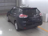 Nissan X-TRAIL лот № 6532 оценка 3.5  с аукциона в Японии 1