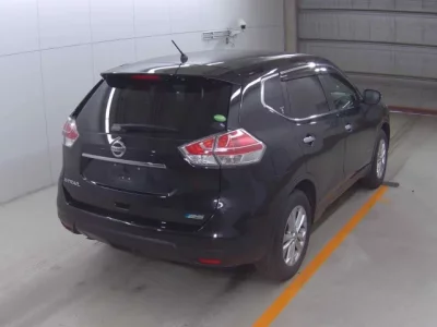 Nissan X-TRAIL  с аукциона в Японии