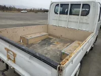 Nissan ATLAS лот № 8042 оценка R  с аукциона в Японии 4