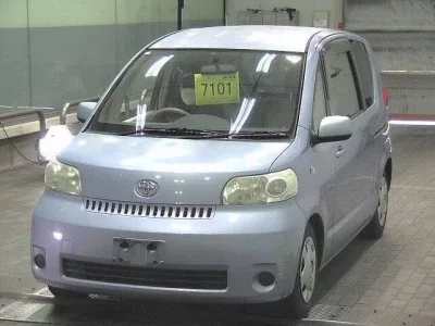 Toyota PORTE  с аукциона в Японии