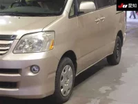 Toyota NOAH лот № 1023 оценка R  с аукциона в Японии 6