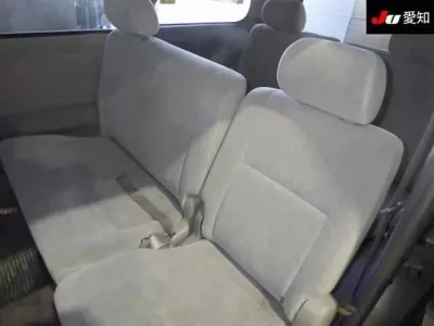 Toyota NOAH  с аукциона в Японии