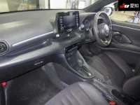 Toyota YARIS лот № 4161 оценка 4  с аукциона в Японии 2
