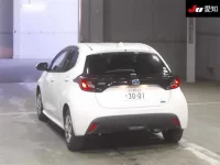 Toyota YARIS лот № 4161 оценка 4  с аукциона в Японии 1