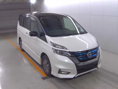 Nissan SERENA  с аукциона в Японии