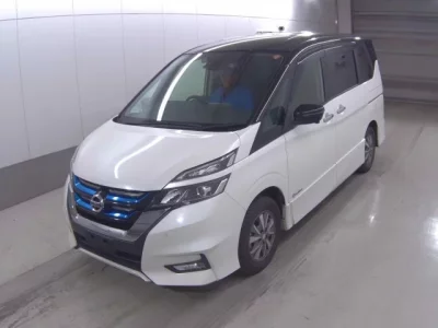 Nissan SERENA  с аукциона в Японии