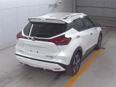 Nissan KICKS