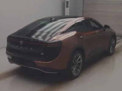 Toyota CROWN CROSSOVER