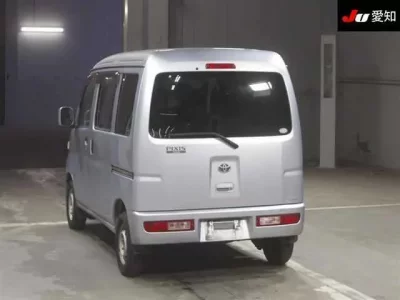 Toyota PIXIS VAN  с аукциона в Японии