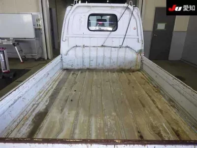 Suzuki CARRY TRUCK  с аукциона в Японии