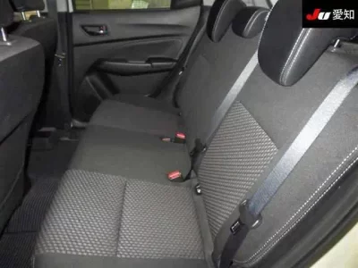 Suzuki SWIFT  с аукциона в Японии