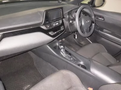 Toyota C-HR  с аукциона в Японии