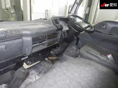 Isuzu ELF  с аукциона в Японии