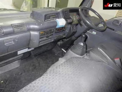 Mazda TITAN  с аукциона в Японии