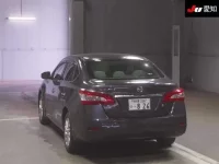 Nissan SYLPHY лот № 1056 оценка 3.5  с аукциона в Японии 1