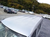 Mazda BONGO VAN лот № 8561 оценка 3.5  с аукциона в Японии 5