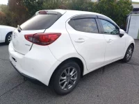 Mazda MAZDA2 лот № 10627 оценка 3.5  с аукциона в Японии 2