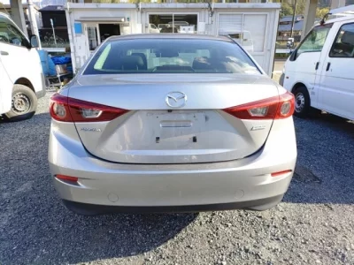 Mazda AXELA  с аукциона в Японии