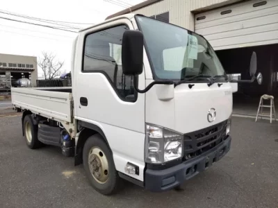 Mazda TITAN  с аукциона в Японии