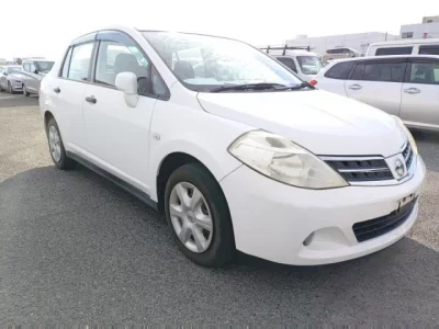 Nissan TIIDA LATIO