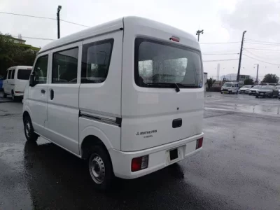 Mitsubishi MINICAB VAN