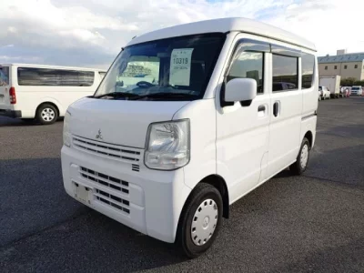 Mitsubishi MINICAB VAN