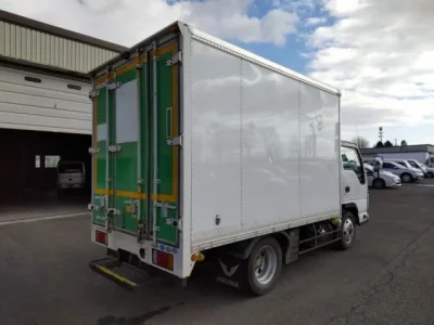 Isuzu ELF  с аукциона в Японии