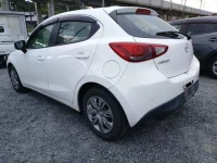 Mazda DEMIO лот № 8559 оценка 3.5  с аукциона в Японии 4