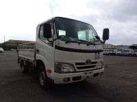 Toyota DYNA лот № 9945 оценка 3.5  с аукциона в Японии 1