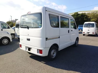 Mitsubishi MINICAB VAN