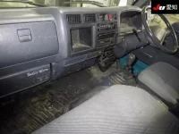 Toyota DYNA лот № 4300 оценка 3  с аукциона в Японии 2