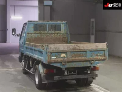 Toyota DYNA  с аукциона в Японии