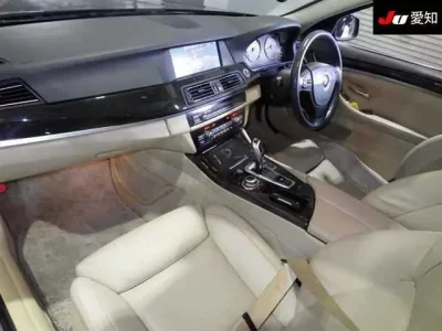 BMW 5-Series  с аукциона в Японии