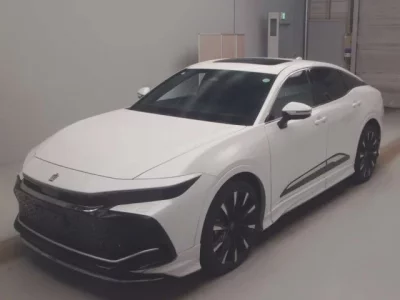 Toyota CROWN CROSSOVER