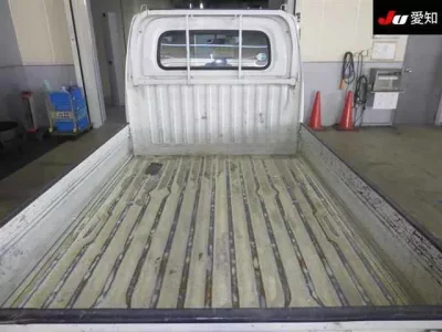 Nissan CLIPPER TRUCK